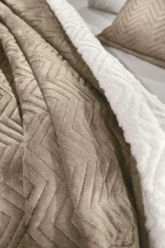ΚΟΥΒΕΡΤΑ VELLUTO CAMEL 160X220 Guy Laroche 2