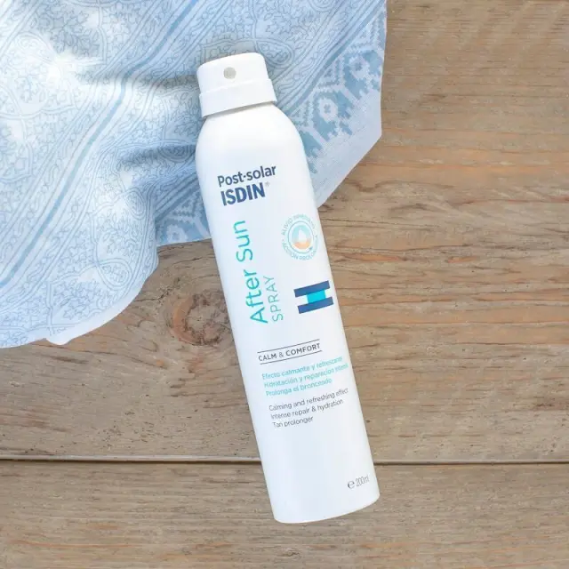 Isdin Post-solar After Sun Spray Καταπραϋντικό Γαλάκτωμα Σπρέι Σώματος για Μετά τον Ήλιο 200ml 2