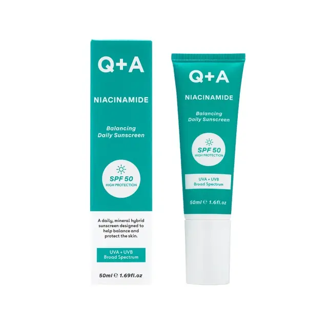 Q+A Niacinamide SPF50 Balancing Daily Sunscreen αντηλιακό προσώπου με Νιασιναμίδη 50ml