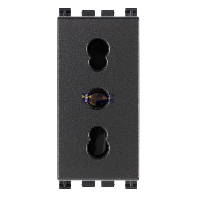 2P+E 16A P17/11 outlet grey