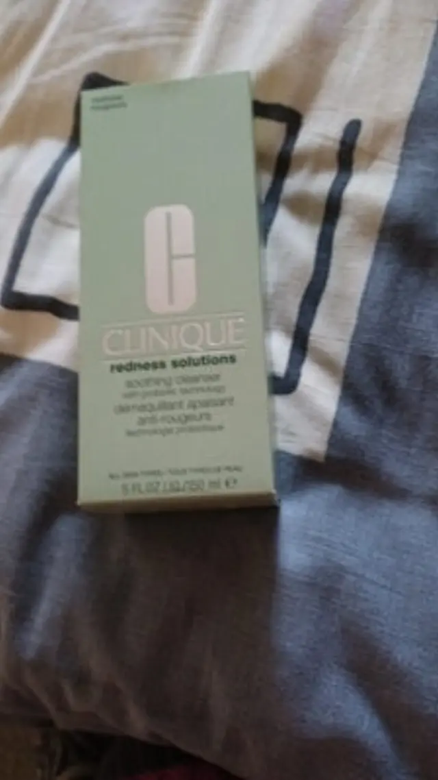 Redness Solutions Soothing Cleanser With Probiotic Technology 150ml