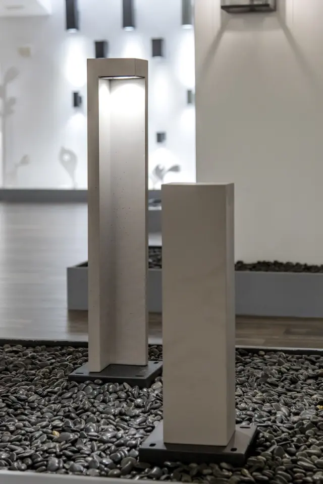 Terra Φωτιστικό Led δαπέδου 9W 3000K 18x18x74cm γκρι IP65 Γκρί 2