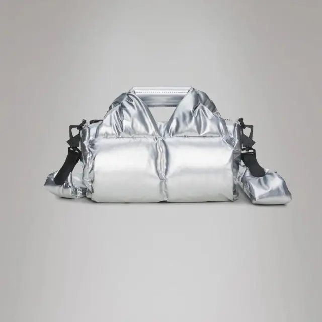 Αδιάβροχο Τσαντάκι Χιαστί Rains Nyssa Puffer Duffel Mini W3 13850-51 Ασημί - ONESIZE