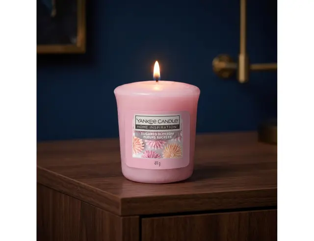 Αρωματικό Κερί Yankee Candle με διάρκεια καύσης έως 15 ώρες και άρωμα Sugared Blossom 1605536E