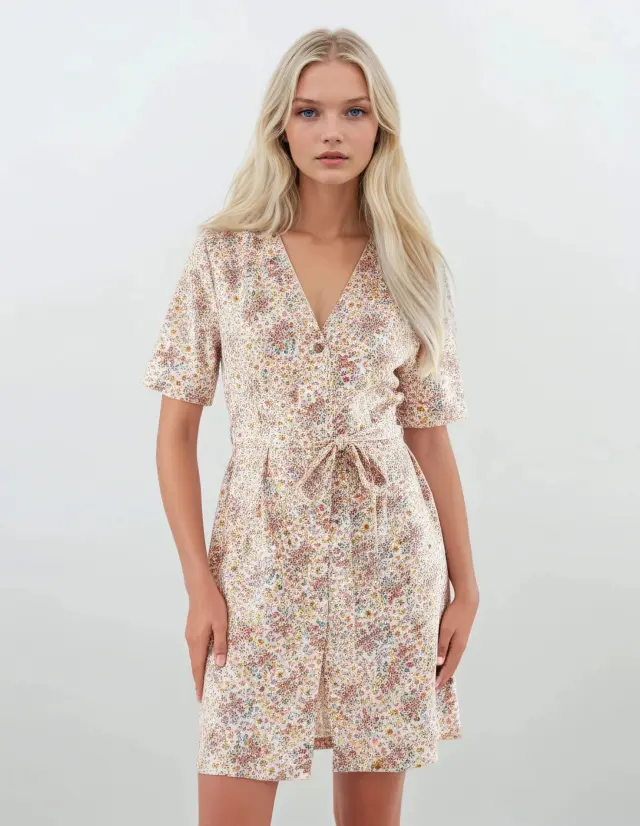 S743 - Type - ROBE ABSTRACT FLOWERS