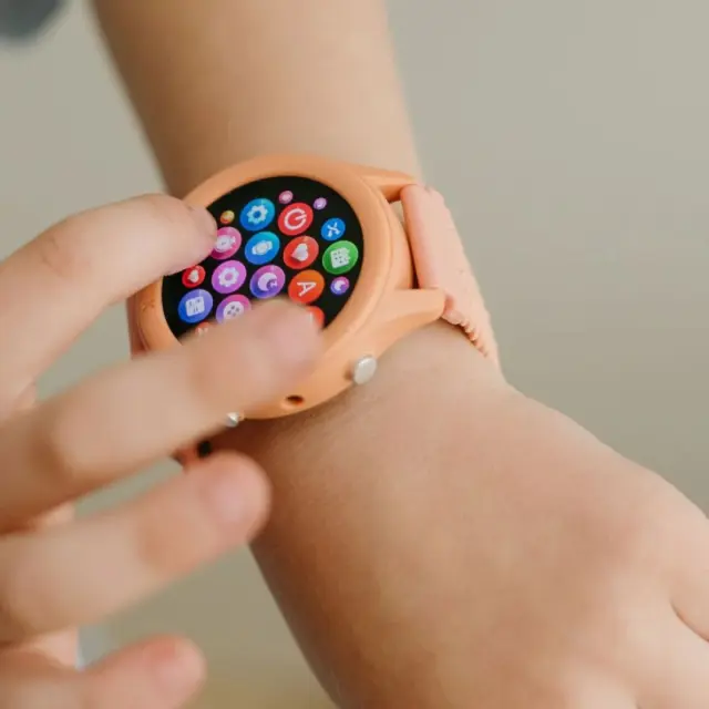 KIDYWOLF Ρολόι Smartwatch με οθόνη αφής επαναφορτιζόμενο - Ροδακινί 182730 2