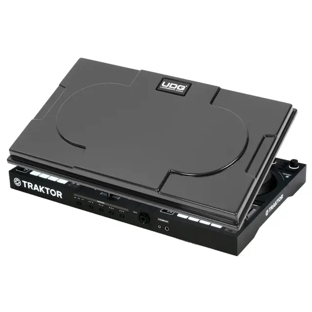 UDG U94118BL Ultimate NI Traktor Kontrol S4 MK3 Κάλυμμα Εξοπλισμού Μαύρο