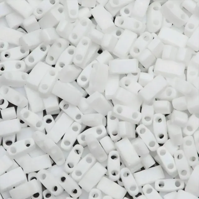 Χάντρα Miyuki Half Tila No402FR Unicorn Matte White AB ~7gr