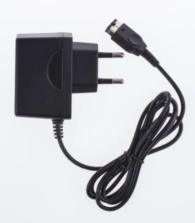 DS fat/GBA SP AC adapter (in F&G bag + label) - Nintendo Switch