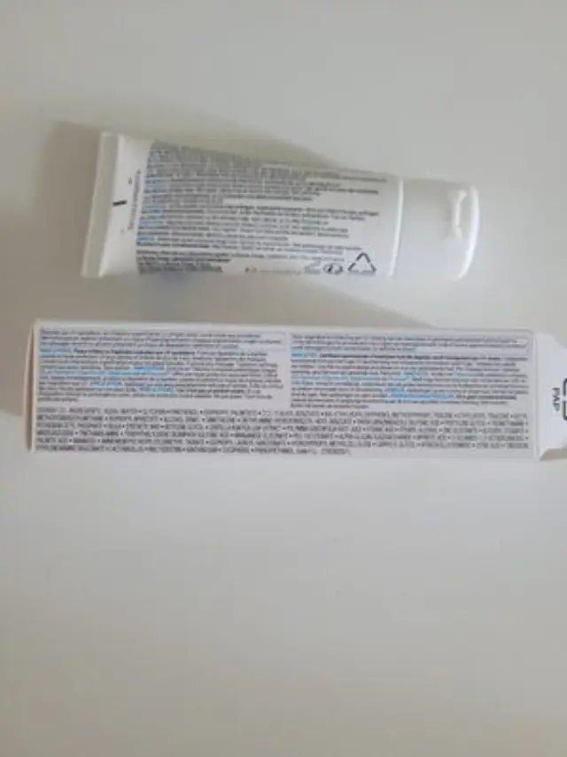 LA ROCHE-POSAY Cicaplast Baume B5+ SPF50 Κρέμα Ανάπλασης Για Ερεθισμένο-Εύθραυστο Δέρμα που Εκτίθεται στη UV Ακτινοβολία 40ml 2