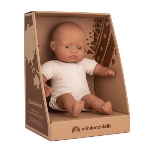 MINILAND DOLLS MINILAND ΜΩΡΟ ΚΟΥΚΛΑ ΜΕ ΜΑΛΑΚΟ ΣΩΜΑ HISPANIC 32 CM