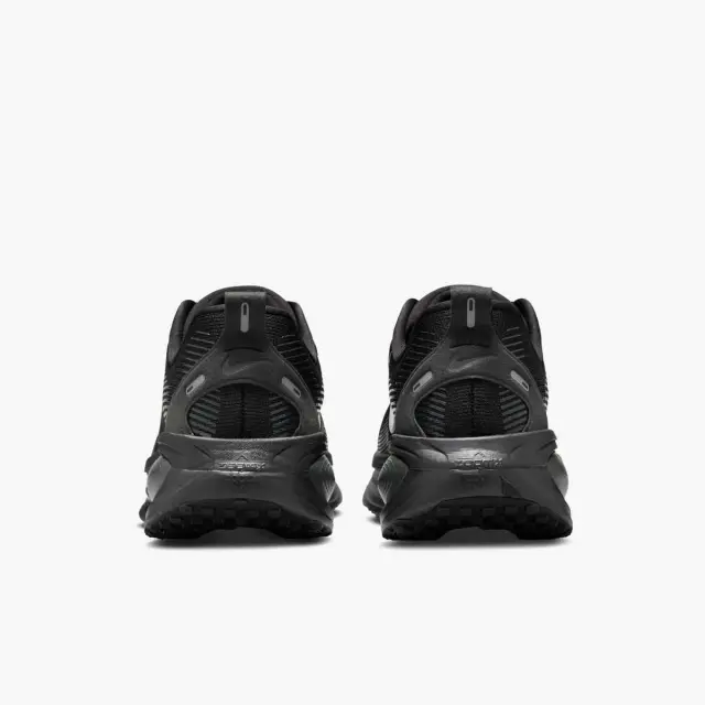 Nike Vomero 18 Αθλητικά Παπούτσια Για Τρέξιμο (HM6803 005) Μαύρο - 44 3