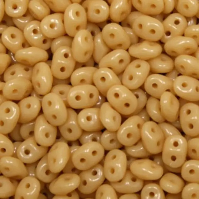 Χάντρα Superduo - Opaque Ivory - 2.5x5mm ~7gr