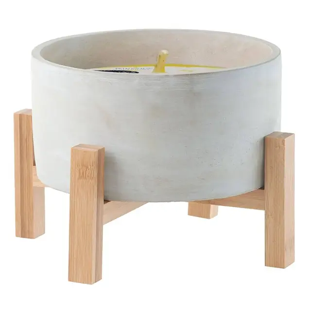 Bougies La Francaise Outdoor pot beton - Αρωματικό κερί Citronella σε Βάζο τσιμέντου και ξύλινη βάση 930 gr