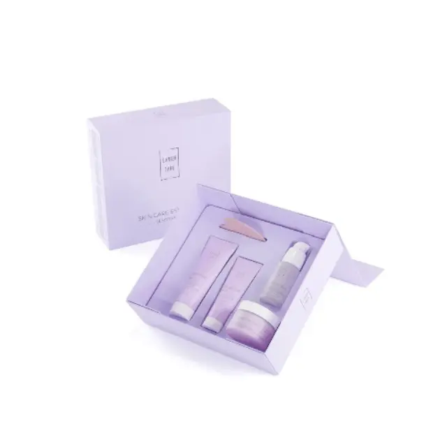 Lavish Care Sensitive Skin Care Essentials Box Κουτί με Μάσκα 75ml, Απολεπιστικό 50ml, Κρέμα Hμέρας 50ml, Ορό προσώπου 30ml & Πέτρα Μασάζ Gua Sha