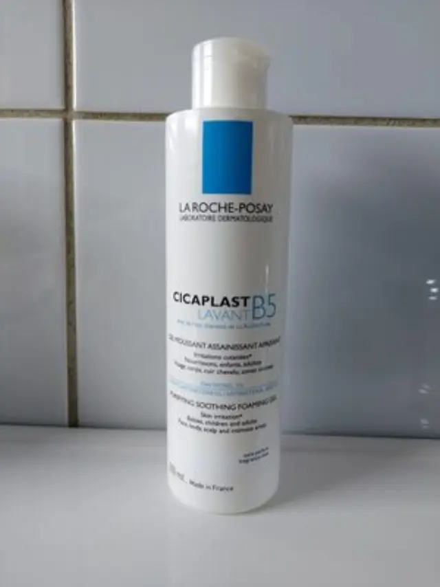 La Roche Posay Cicaplast Lavant B5 Purifying Soothing Foaming Gel Kαταπραϋντικό και Εξυγιαντικό Τζέλ Καθαρισμού για το Πρόσωπο και το Σώμα, 200ml