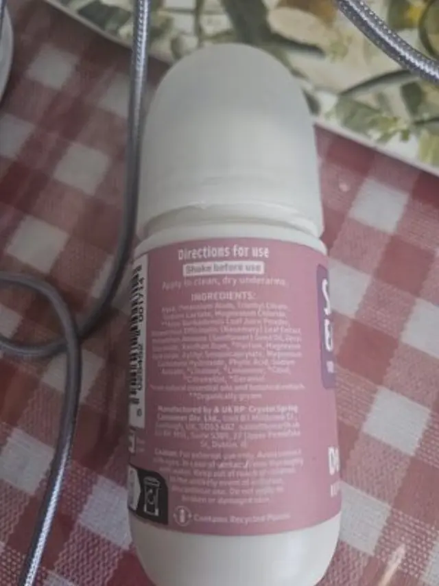 Salt of the Earth Vegan Refillable Roll-On Deodorant Lavender + Vanilla Αποσμητικό Επαναγεμιζόμενο, 75ml 2