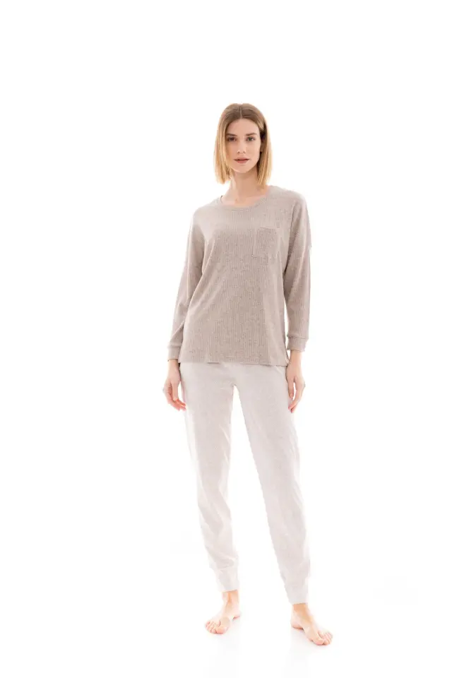 W1398 - Type - PYJAMA AUTUMN DREAMS