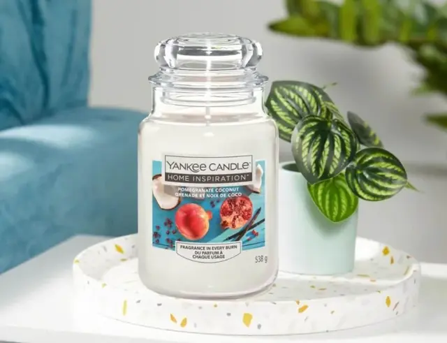 Αρωματικό Κερί Yankee Candle με διάρκεια καύσης έως 125 ώρες και άρωμα Pomegranate Coconut 1572987E
