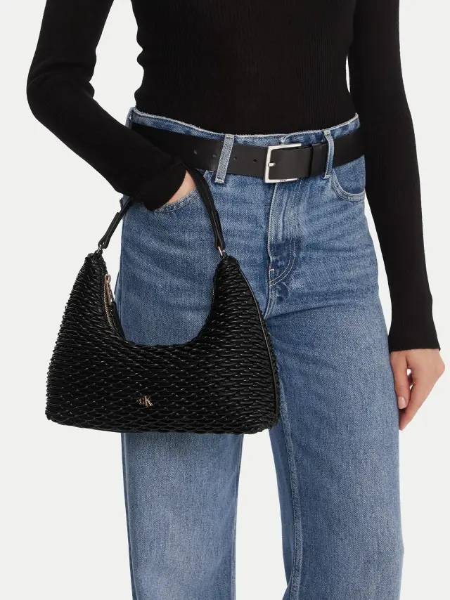 Calvin Klein Γυναικεία Τσάντα Ώμου Pleated Shoulder Bag Μαύρη 2