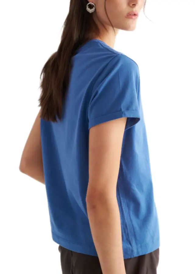 Attrattivo γυναικείο t-shirt με τύπωμα 9923922-2 2