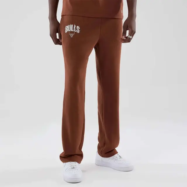 New Era Men's NBA Core Plus Straight Line Chicago Bulls Jogger Καφέ 60897462 (New Era)