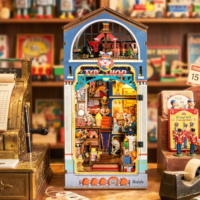 Robotime Rolife Treasure Toy Shop DIY Book Nook Κατάστημα Παιχνιδιών με Φωτισμό 380 τεμ. TGB23 2