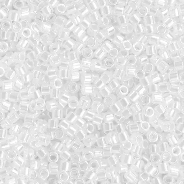 Χάντρα Miyuki Delica 10/0 - DBM0231 - Lined Crystal White Luster ~7gr