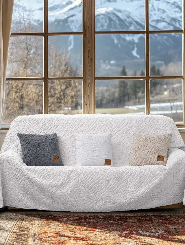 Διακοσμητικό Μαξιλάρι SERANI WHITE MADI 45 x 45 εκ. 2