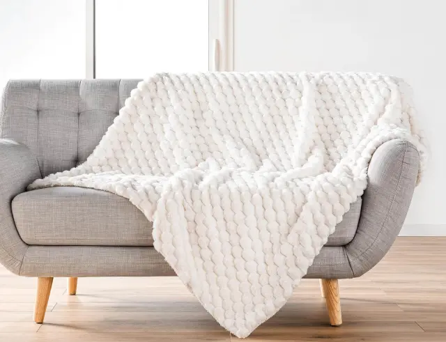Κουβέρτα Frosty Douceur d'intérieur με εσωτερική επένδυση sherpa και διαστάσεις 125x150cm - White 1612410 2