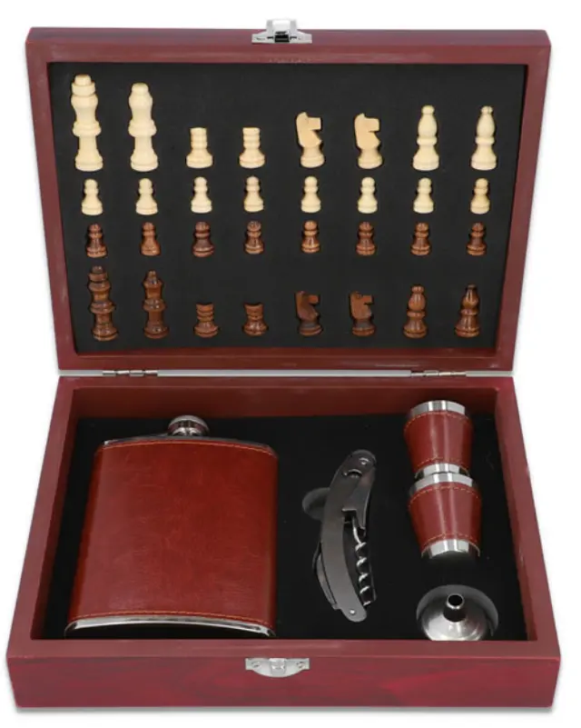 Hip Flask Set Φλασκί Ποτού - Σκάκι με Σφηνοπότηρα (F4506) - 240ml Καφέ