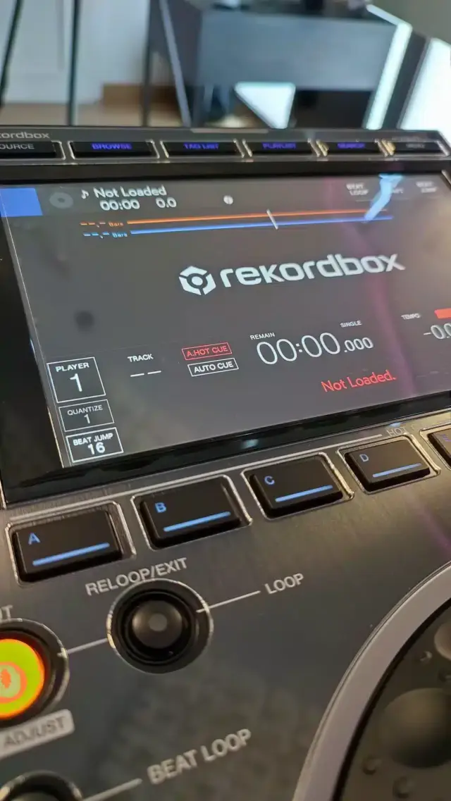 TOPDJSKIN SCREENSAVER PIONEER CDJ 3000 3