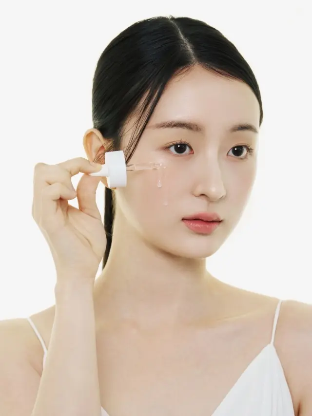 Skin1004 Madagascar Centella Niacinamide 10 Boosting Shot Ampoule - Εντατικός Ορός Θεραπεία Λάμψης & Πόρων 3