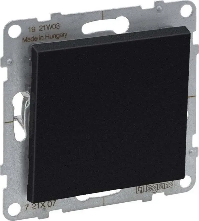 Intermediate Switch Suno Black, 10AX, IK04, Plastic, 27.3 mm