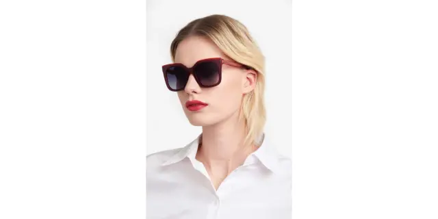 Carolina Herrera Γυαλιά Ηλίου με Μπορντό και Ροζ Κοκκάλινο Σκελετό και Γκρι Ντεγκραντέ Φακό HER 0249/G/S 0T5/9O 3