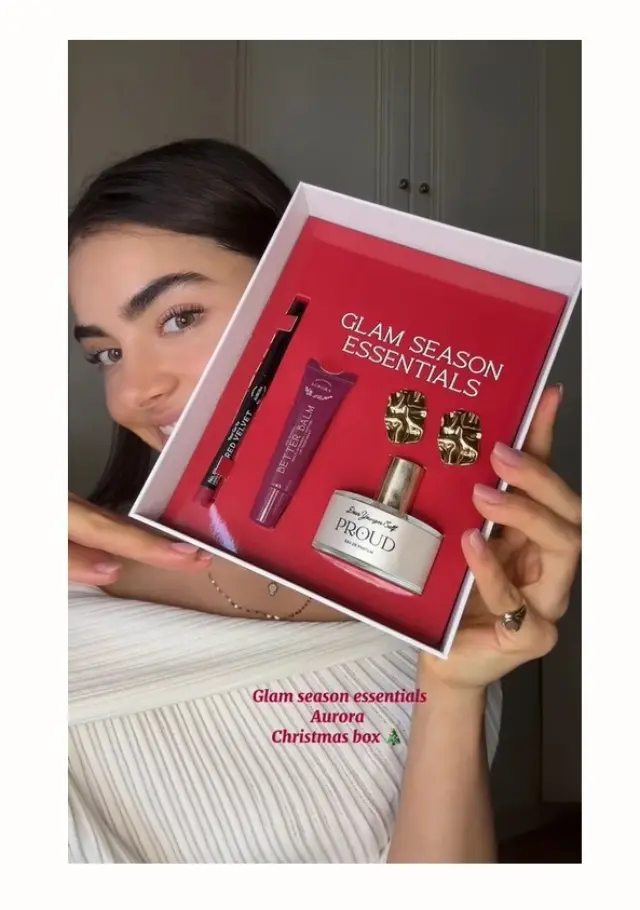 AURORA GLAM SEASON ESSENTIALS BOX (PARFUM GRACE) 2