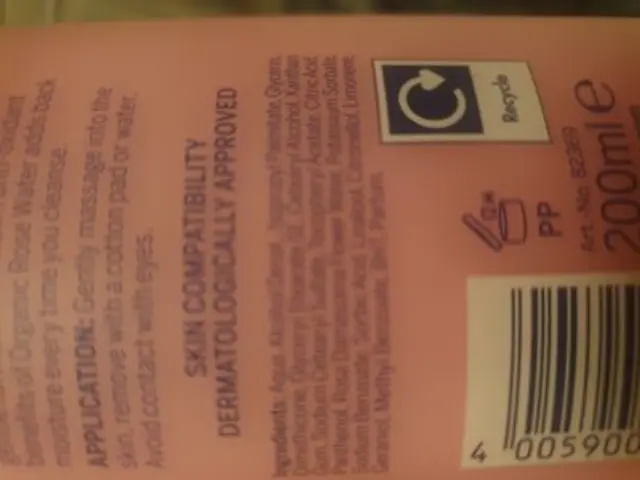Nivea Rose Care Milk & Toner Γαλάκτωμα Καθαρισμού 200ml