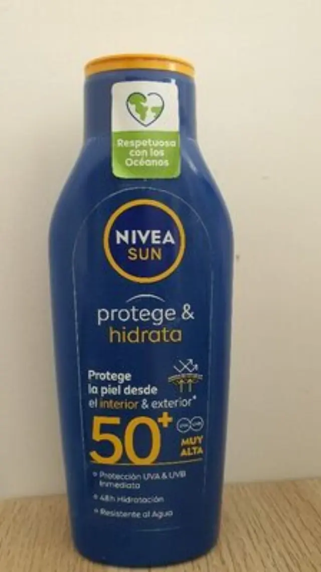 Nivea Protect & Moisture Αδιάβροχη Αντηλιακή Λοσιόν για το Σώμα SPF50 400ml