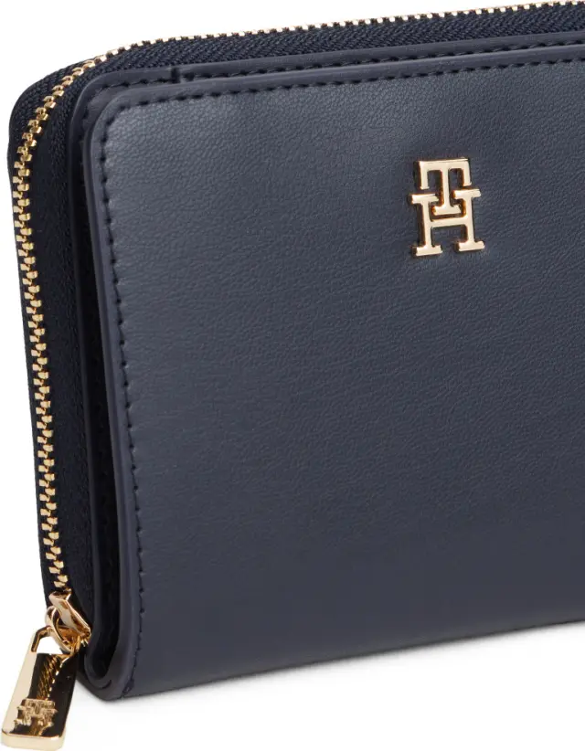 Tommy Hilfiger Γυναικείο Μεσαίο Πορτοφόλι TH Icon Medium Zip-Around Flap Σκούρο Μπλε 3
