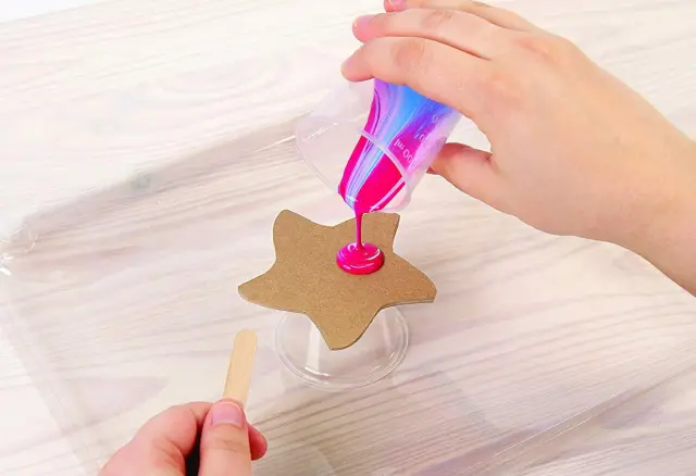 Make it Real: Masterpieces Paint Pouring (1410) 3