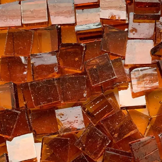 Γυάλινη Ψηφίδα Tiffany Glass 10x10mm - T059 Maroon - 200gr