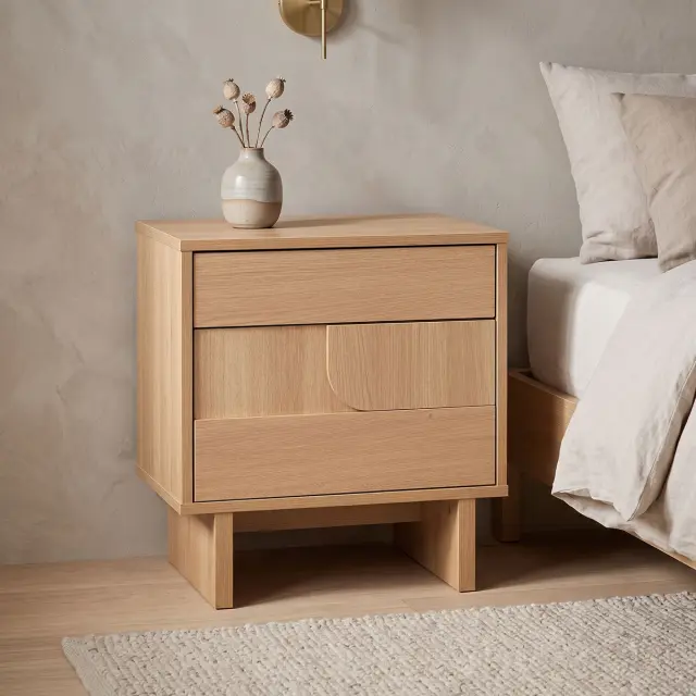 Κομοδίνο Jenfia pakoworld mdf σε φυσική απόχρωση 48x39x50,5εκ