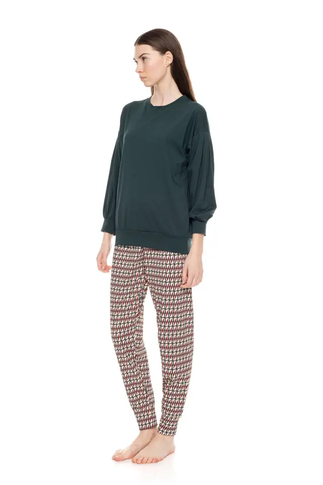W1558 - Type - PYJAMA FOREST GREEN GEO 2