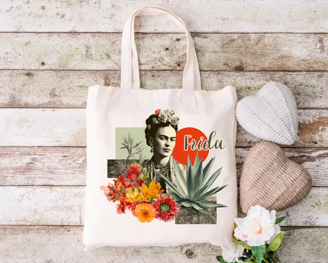 Τσάντα πάνινη υφασμάτινη εκρού με σχέδιο (frida kahlo 01) διαστάσεις: 38x40cm μαζί με τα χερούλια 38x70cm