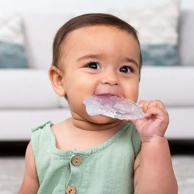 INFANTINO CRYSTAL CLEAR TEETHING STAGES GIFT SET