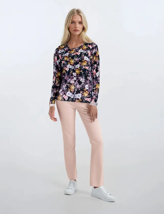 W645 - Type - PYJAMA BLACK FLOWER - S