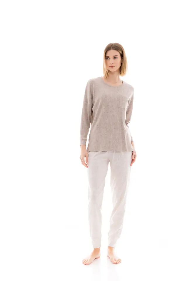 W1398 - Type - PYJAMA AUTUMN DREAMS 2