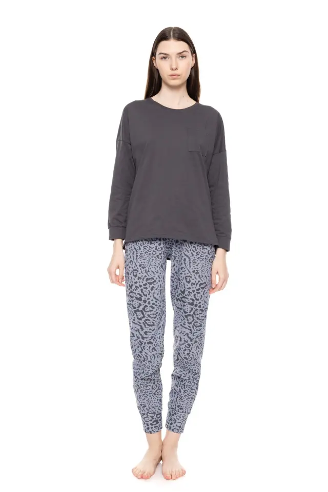W1522 - Type - PYJAMA GREY LEO