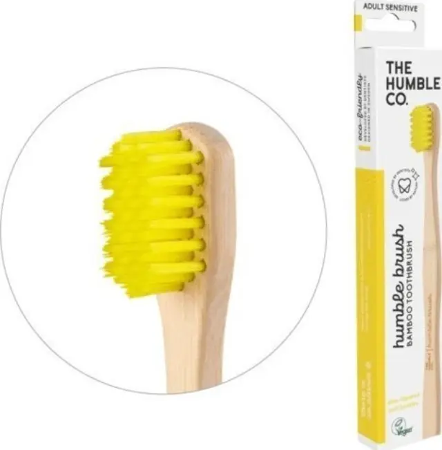 The Humble Co. Toothbrush Bamboo Adult Sensitive Yellow Κίτρινη Οδοντόβουρτσα Ενηλίκων Για Ευαίσθητα Δόντια & Ούλα, 1τμχ