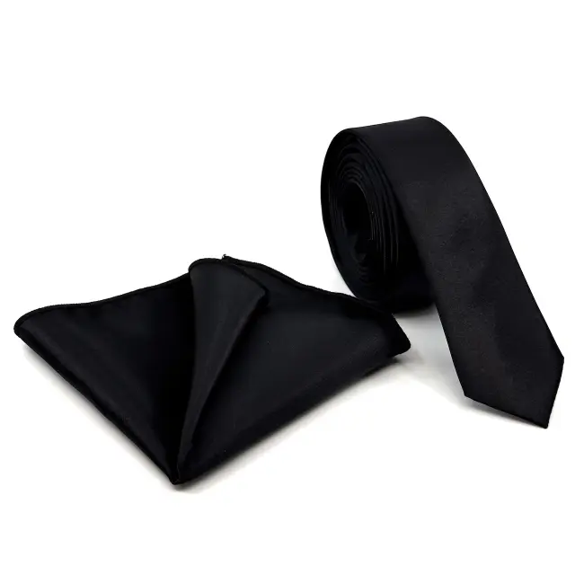 Μαύρη Γραβάτα Σατέν Glossy Slim 4,5 cm με Ασορτί Μαντήλι 2